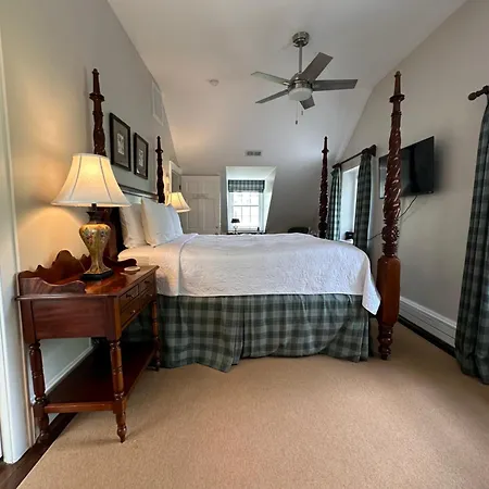 Goodstone Inn & Restaurant Middleburg Room photo