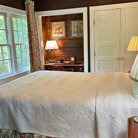 Goodstone Inn & Restaurant Middleburg Room photo