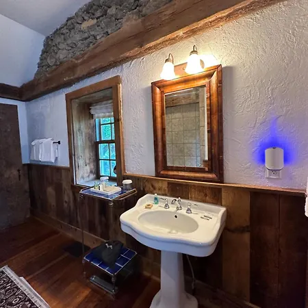 Goodstone Inn & Restaurant Middleburg Room photo